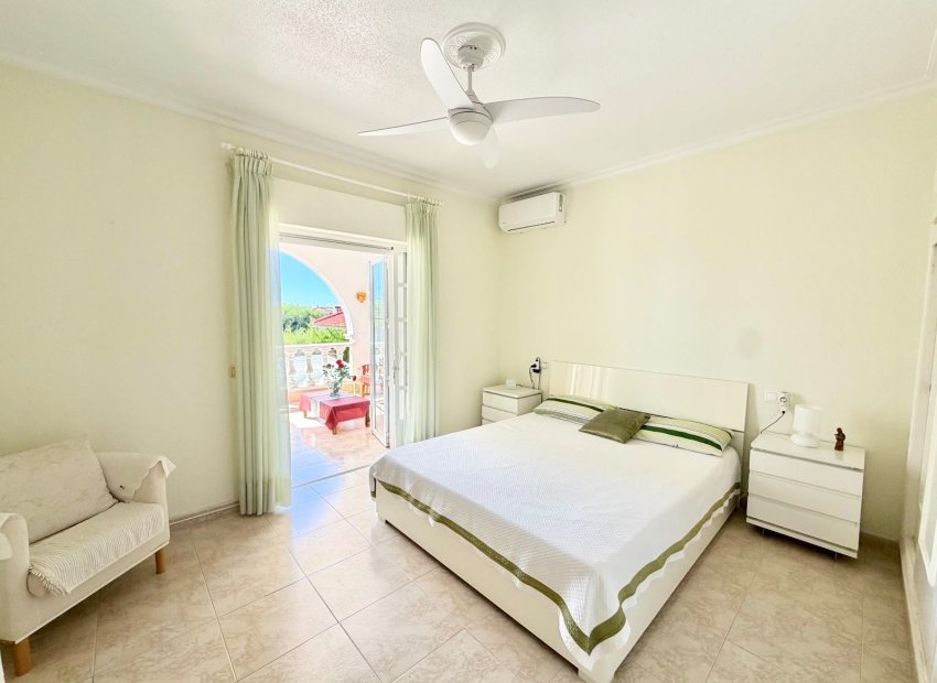 Resale - Villa - Ciudad Quesada
