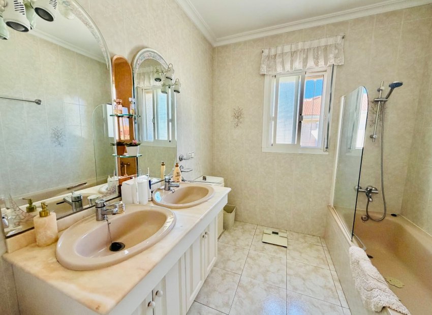 Resale - Villa - Ciudad Quesada