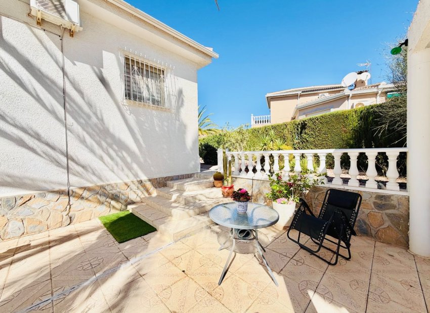 Resale - Villa - Ciudad Quesada