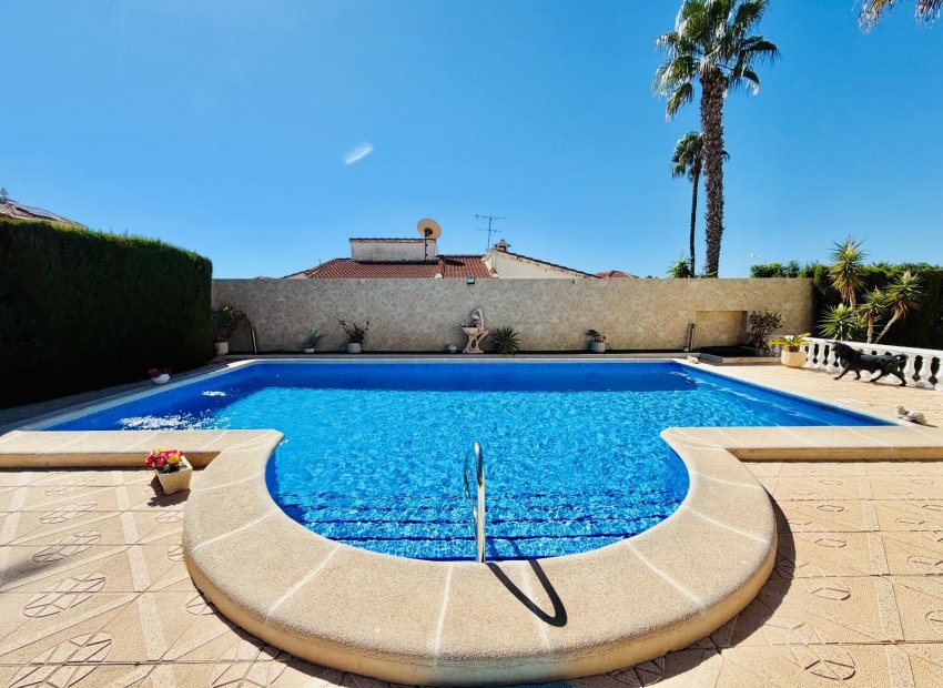 Resale - Villa - Ciudad Quesada