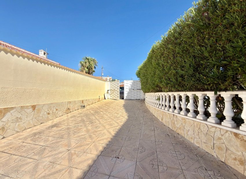 Resale - Villa - Ciudad Quesada