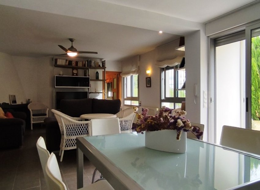 Resale - Villa - Cocentaina