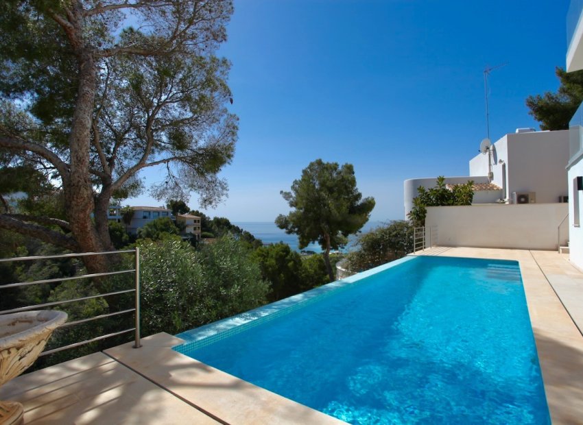 Resale - Villa - COSTA D'EN BLANES - Calvià