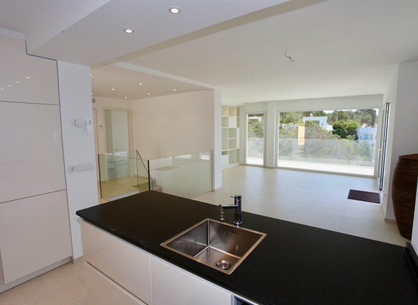 Resale - Villa - COSTA D'EN BLANES - Calvià