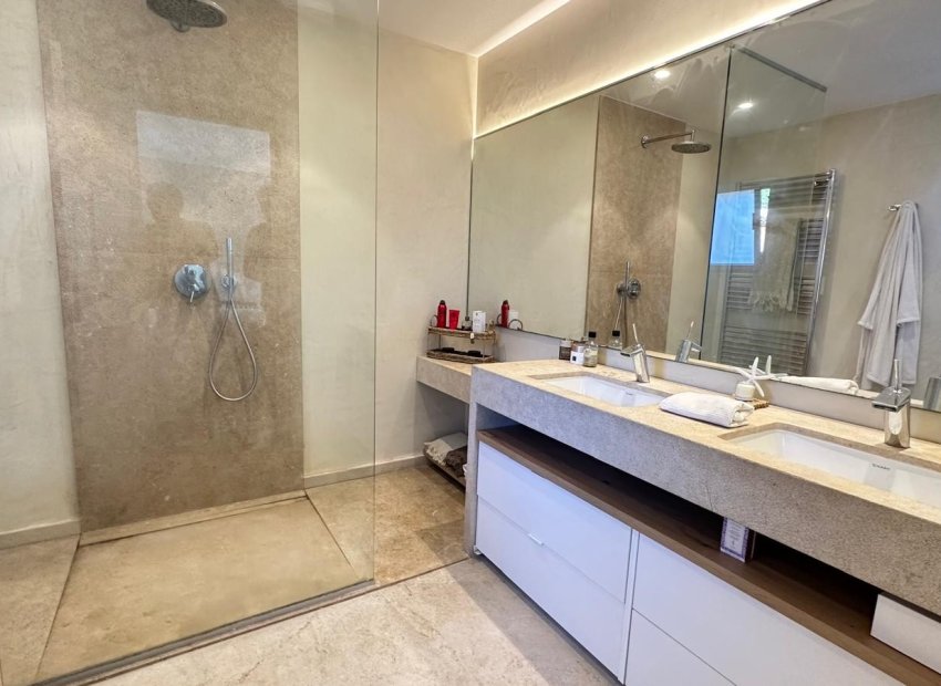 Resale - Villa - COSTA DE LA CALMA - Calvià