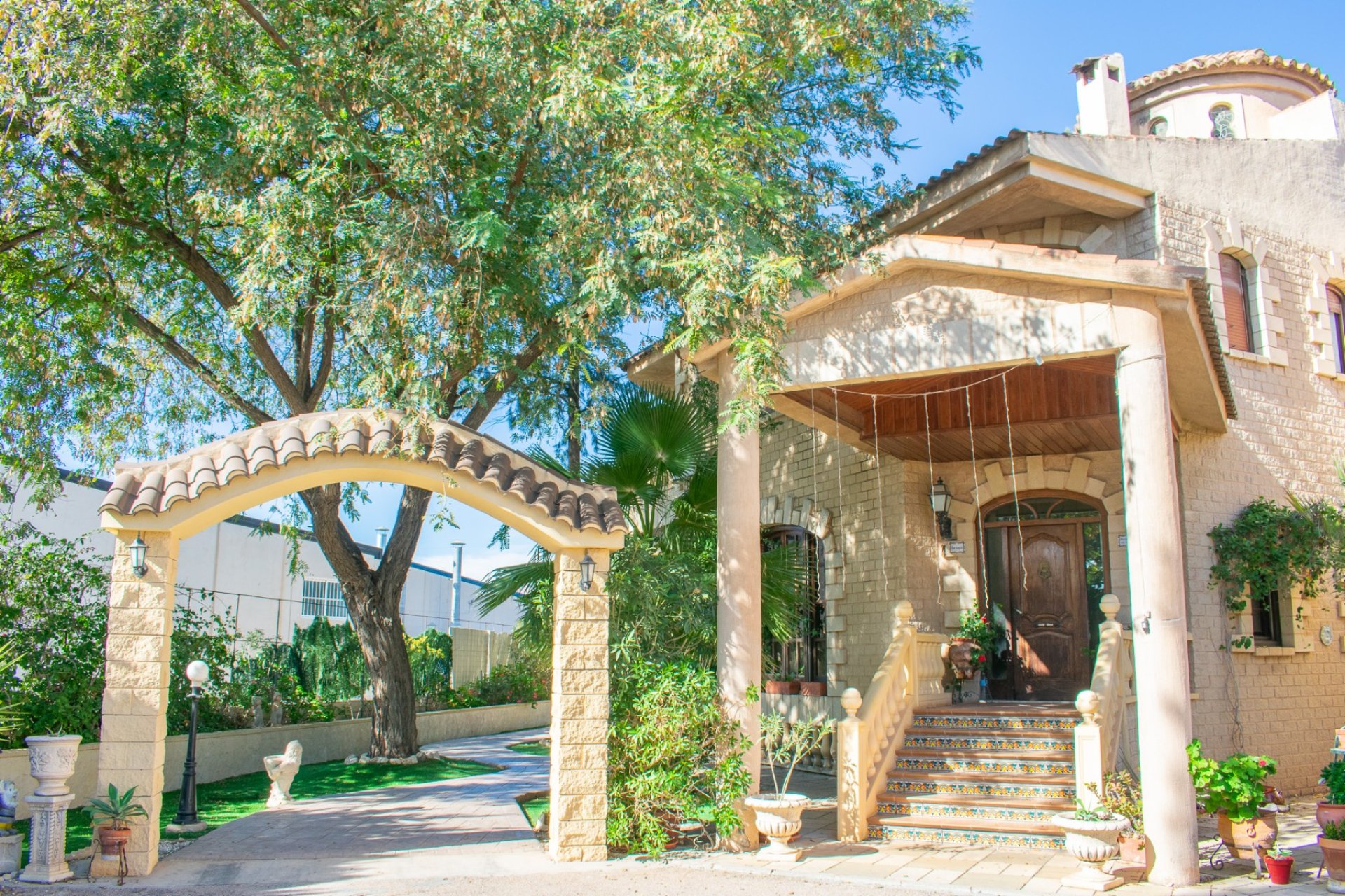 Resale - Villa - Crevillente