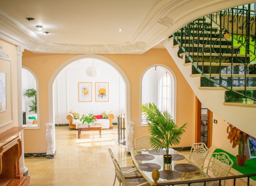 Resale - Villa - Crevillente