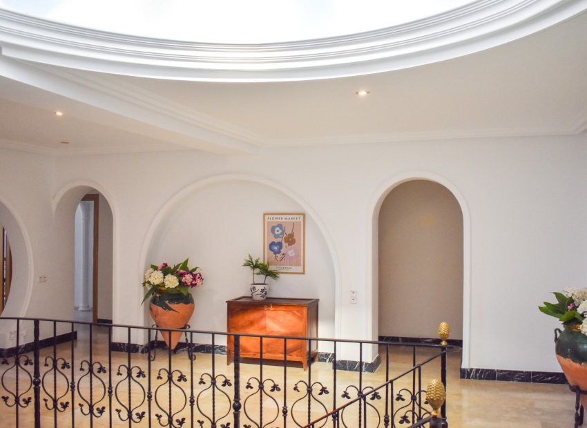 Resale - Villa - Crevillente