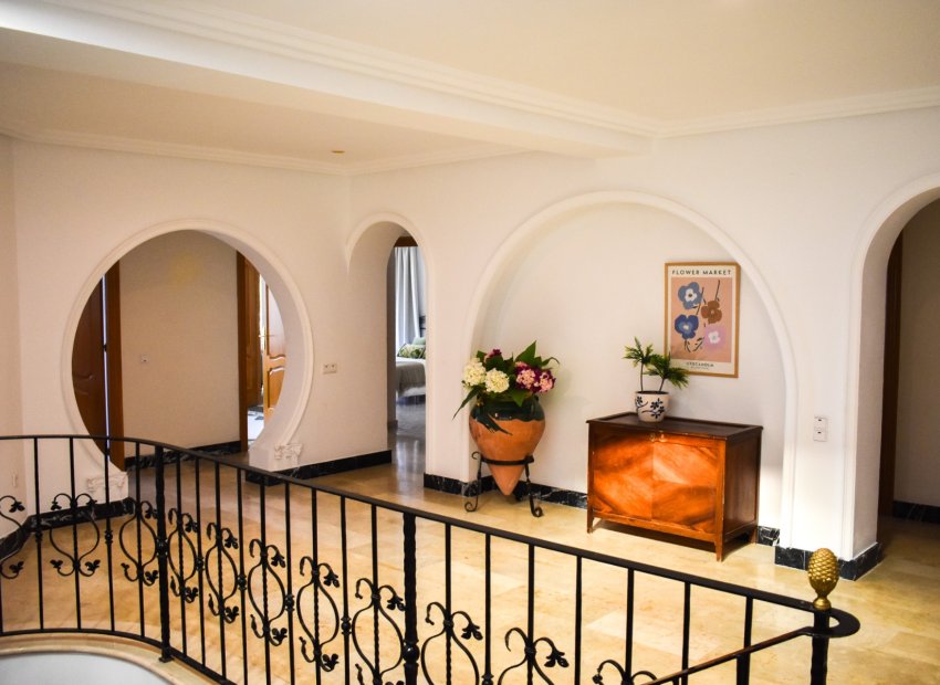 Resale - Villa - Crevillente