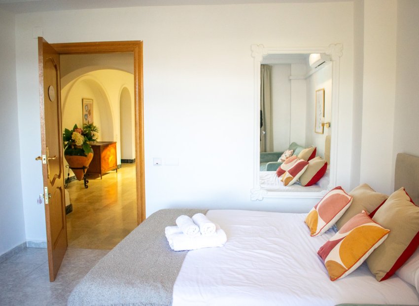 Resale - Villa - Crevillente