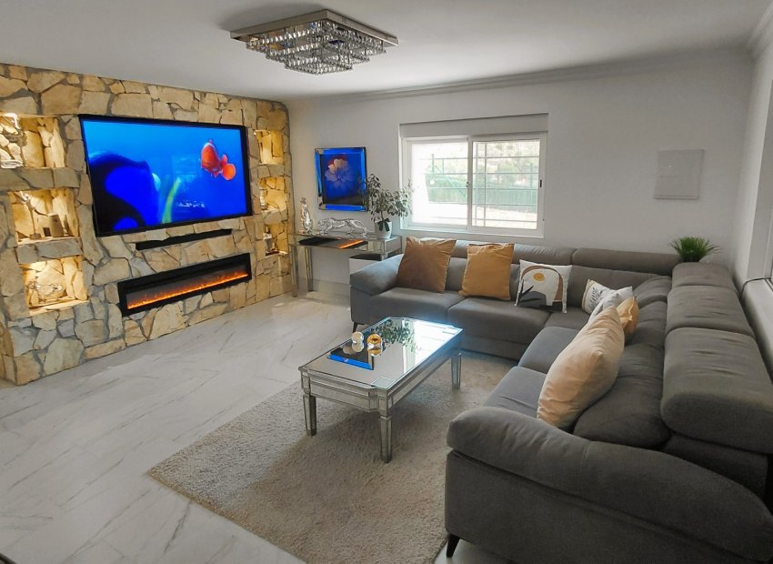 Resale - Villa - Crevillente
