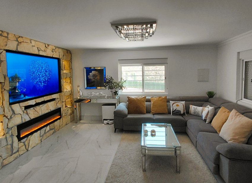Resale - Villa - Crevillente