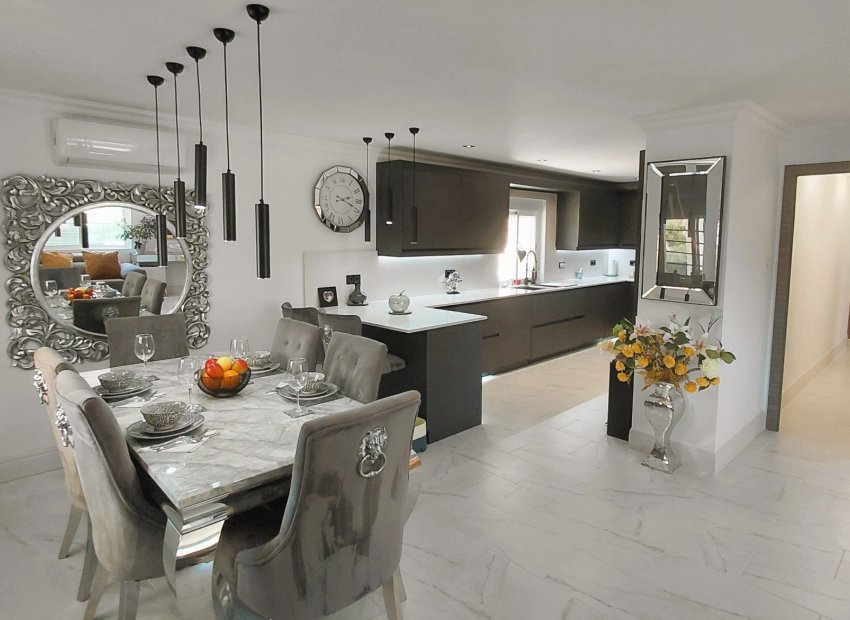 Resale - Villa - Crevillente