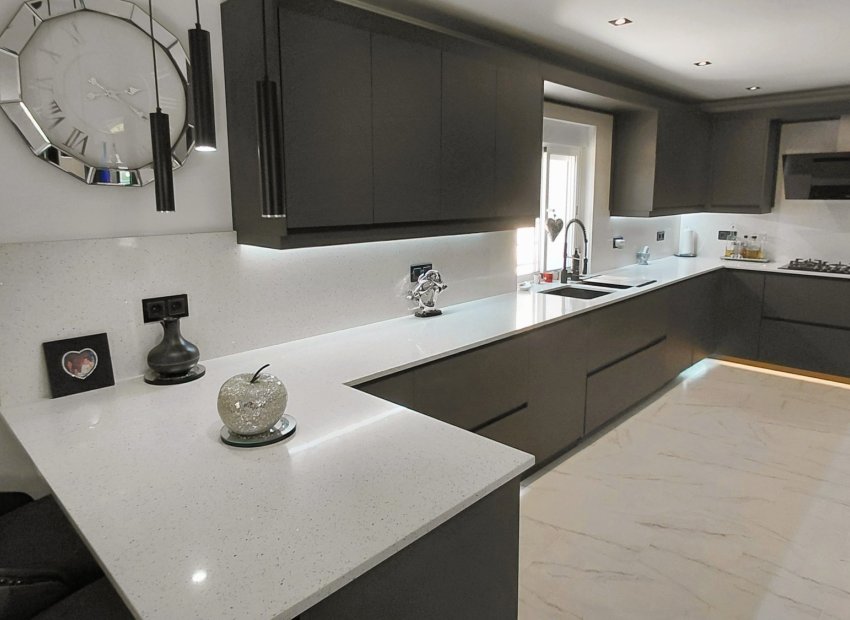 Resale - Villa - Crevillente