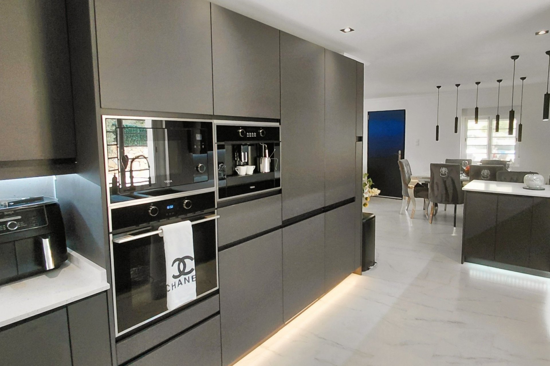Resale - Villa - Crevillente
