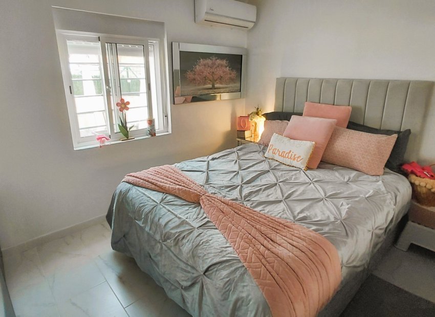 Resale - Villa - Crevillente