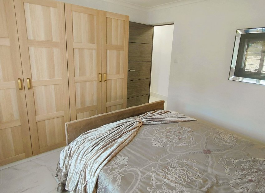 Resale - Villa - Crevillente