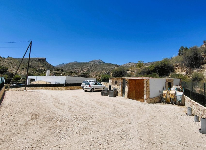 Resale - Villa - Crevillente