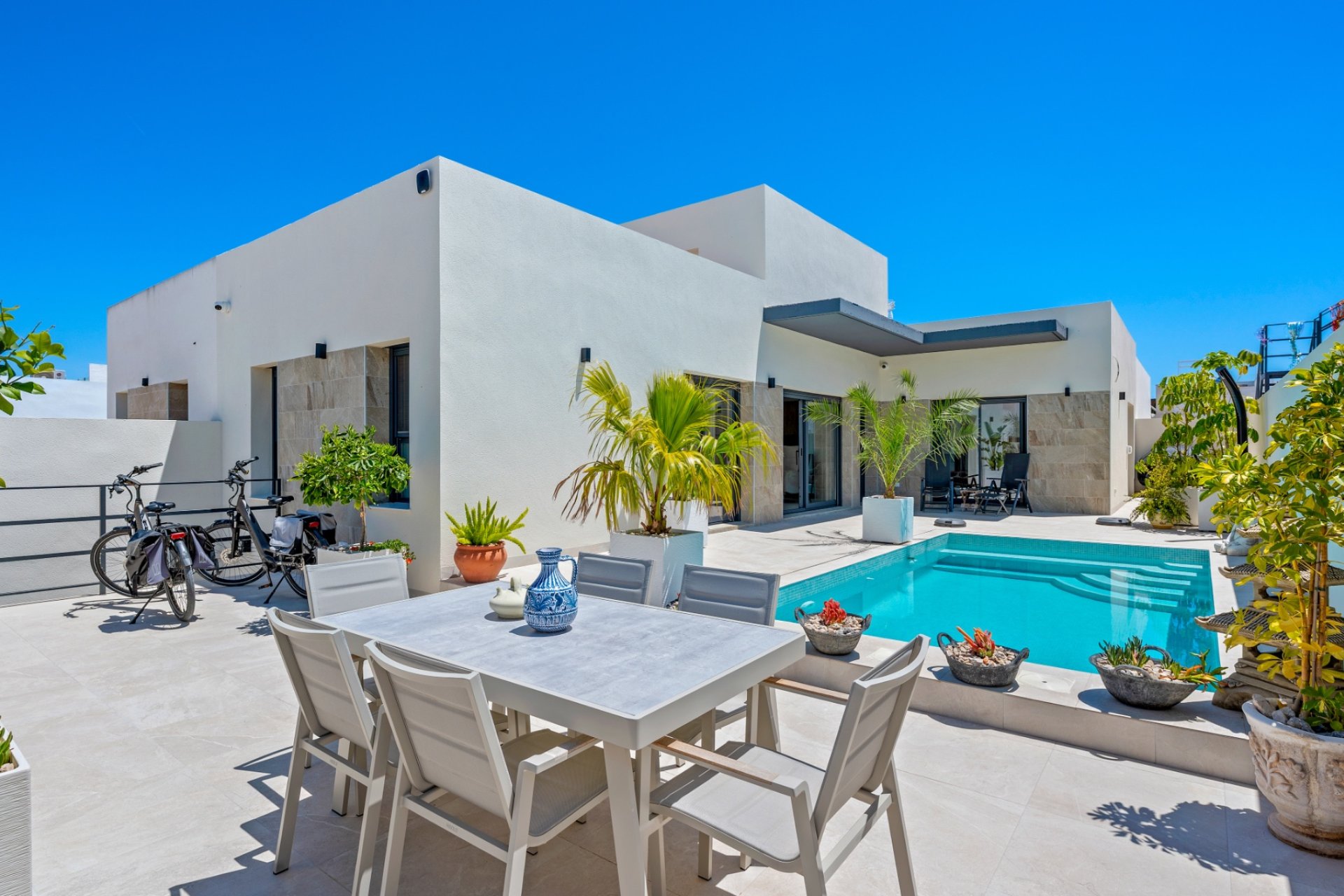 Resale - Villa - Daya Nueva - Costa Blanca South