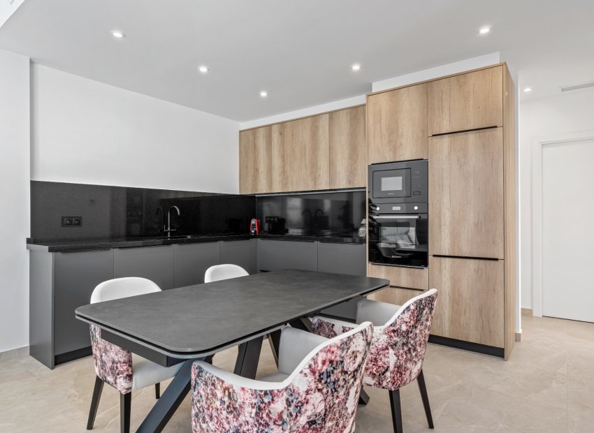 Resale - Villa - Daya Nueva - Costa Blanca South