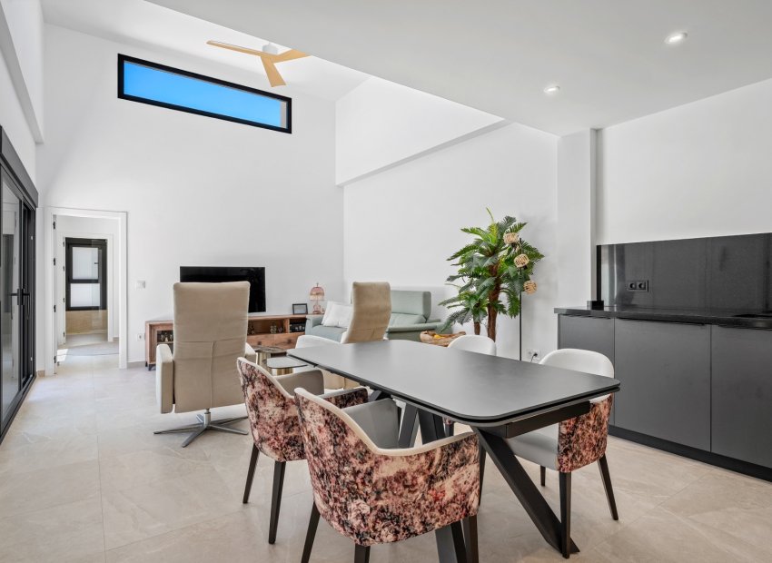 Resale - Villa - Daya Nueva - Costa Blanca South