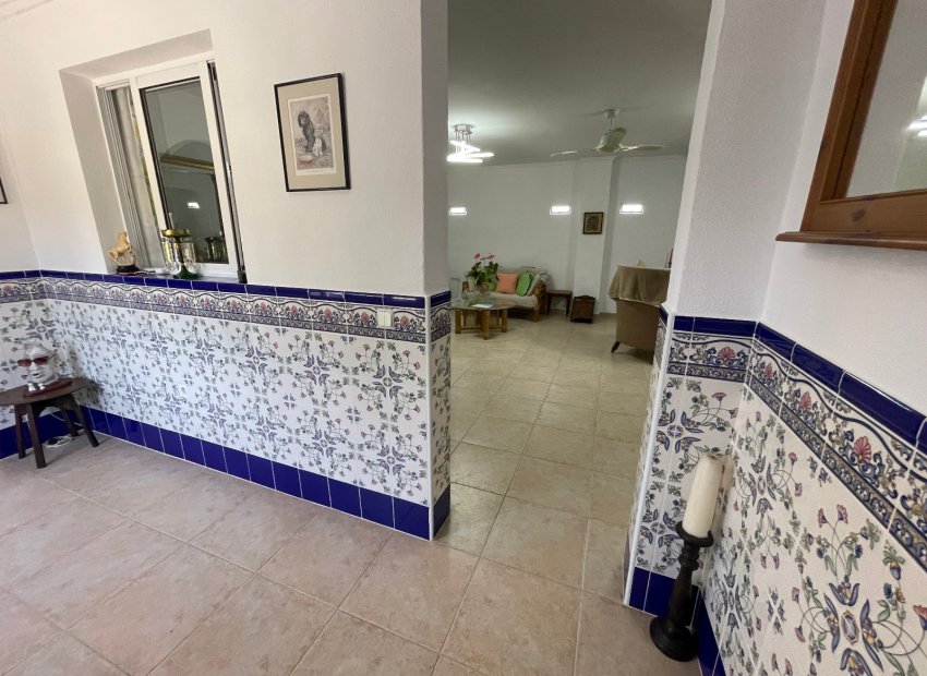 Resale - Villa - Daya Nueva