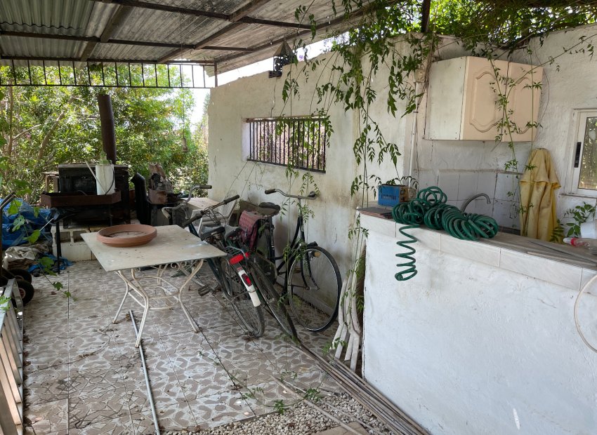 Resale - Villa - Daya Nueva