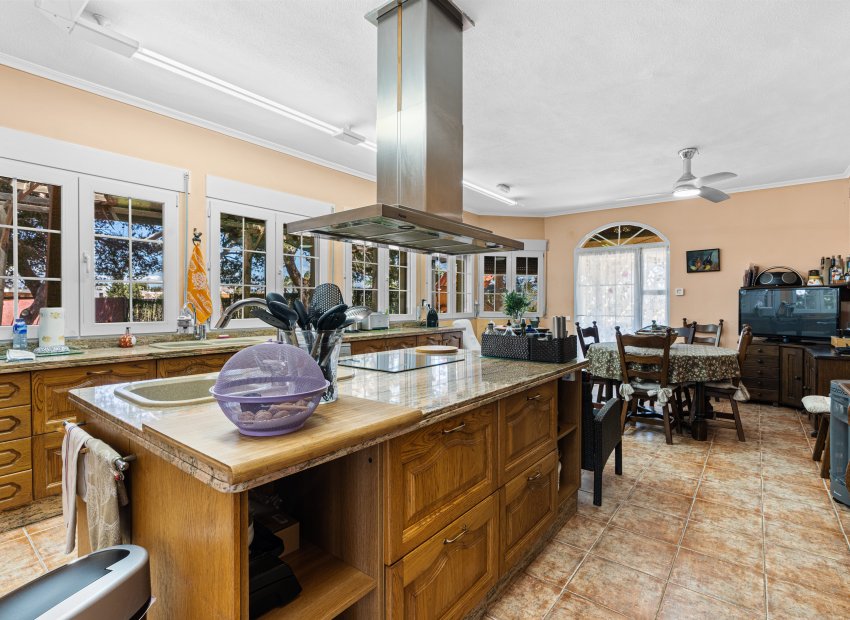 Resale - Villa - El Altet - San Francisco de Asis