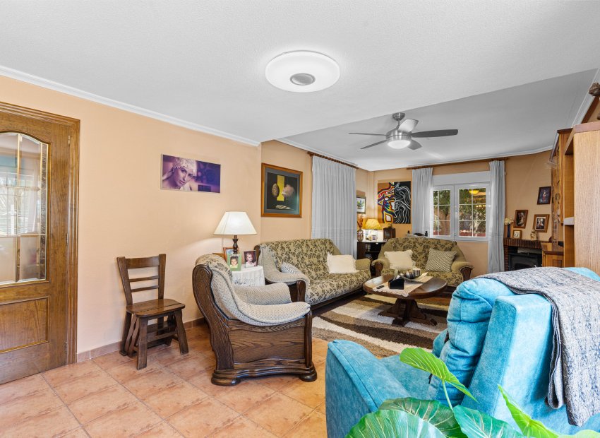 Resale - Villa - El Altet - San Francisco de Asis