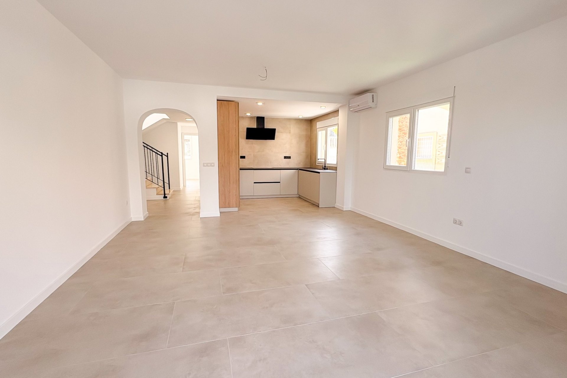 Resale - Villa - El Campello - Pueblo Acantilado - Venta Lanuza