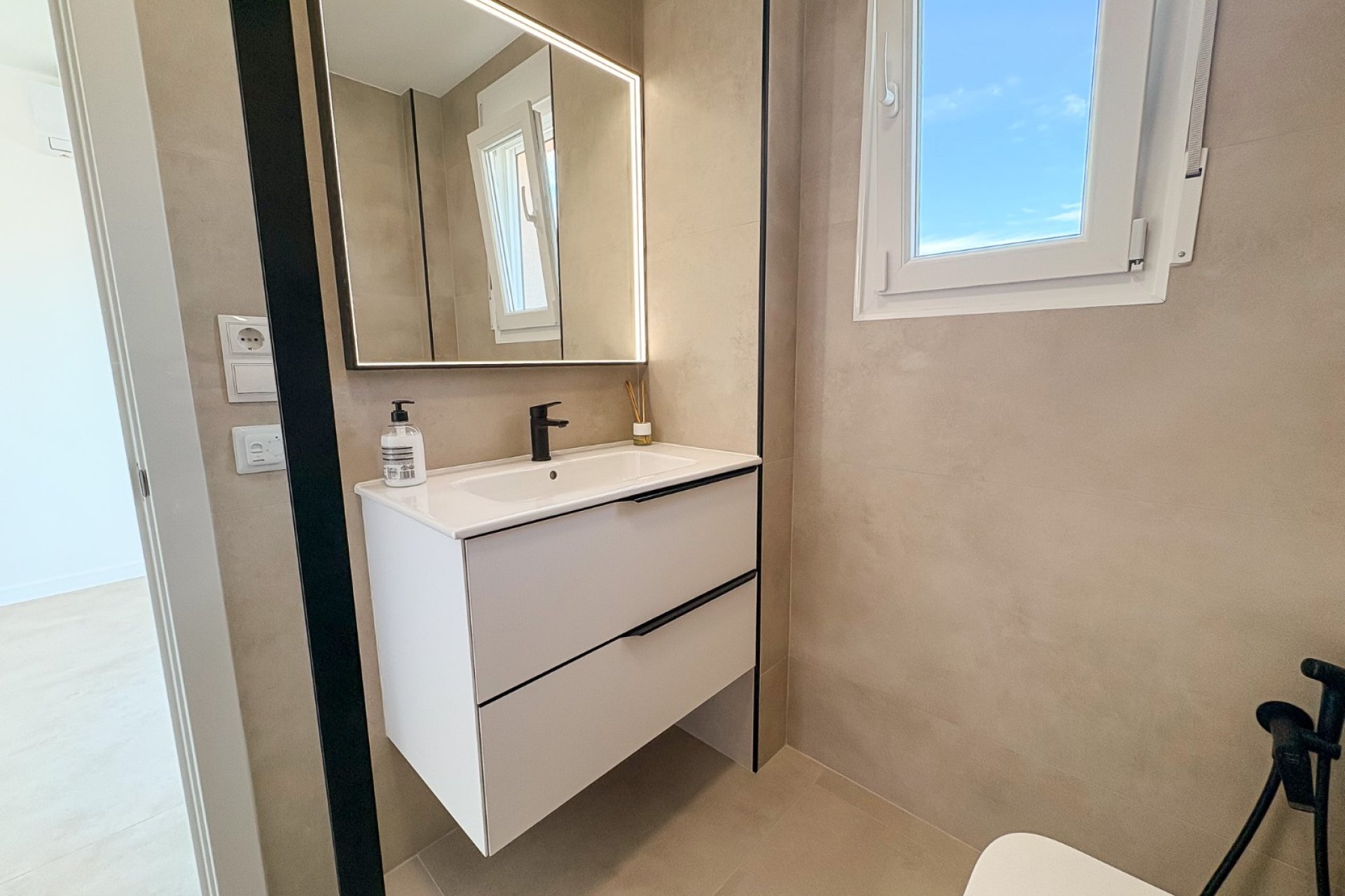 Resale - Villa - El Campello - Pueblo Acantilado - Venta Lanuza