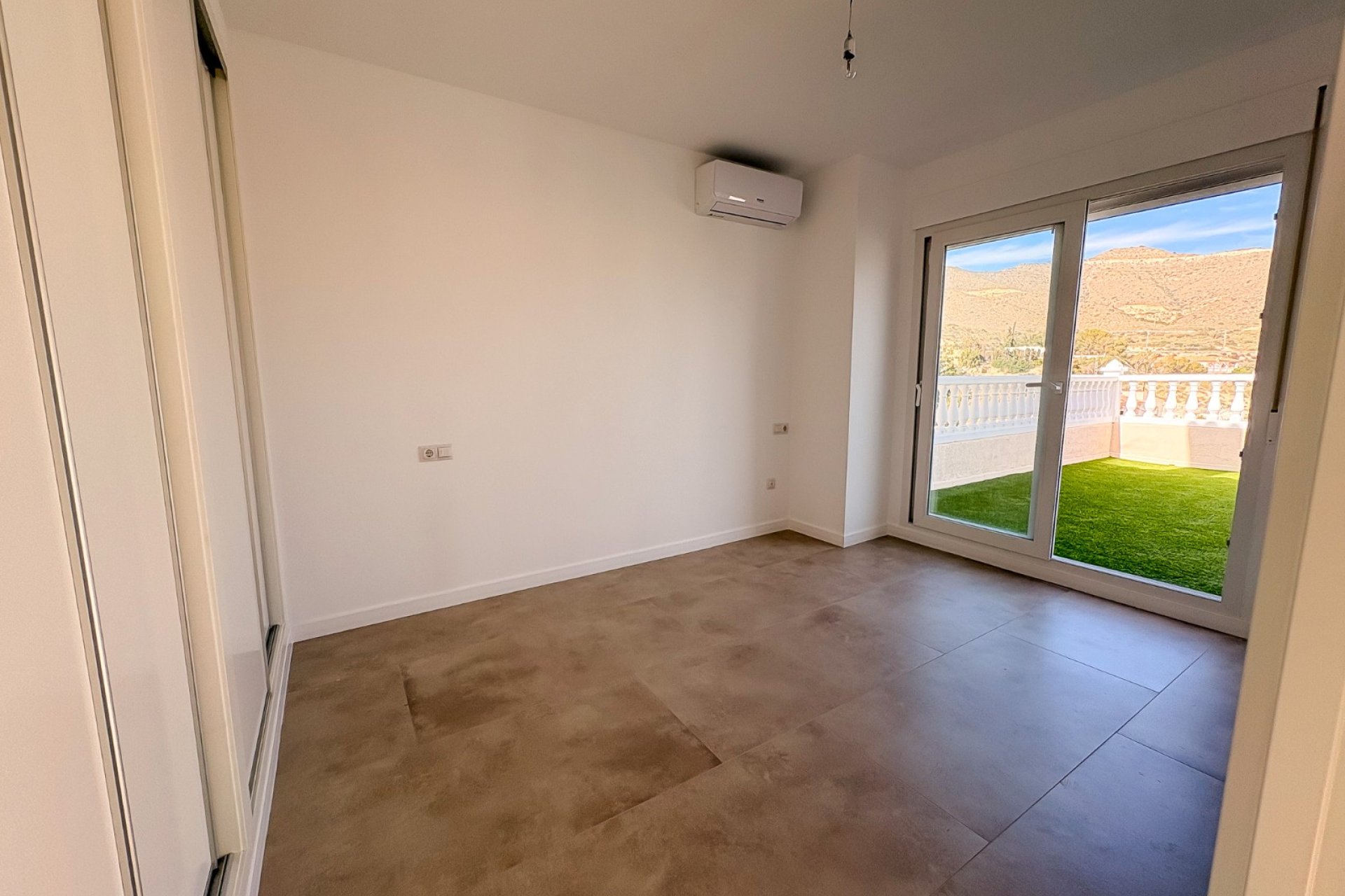 Resale - Villa - El Campello - Pueblo Acantilado - Venta Lanuza