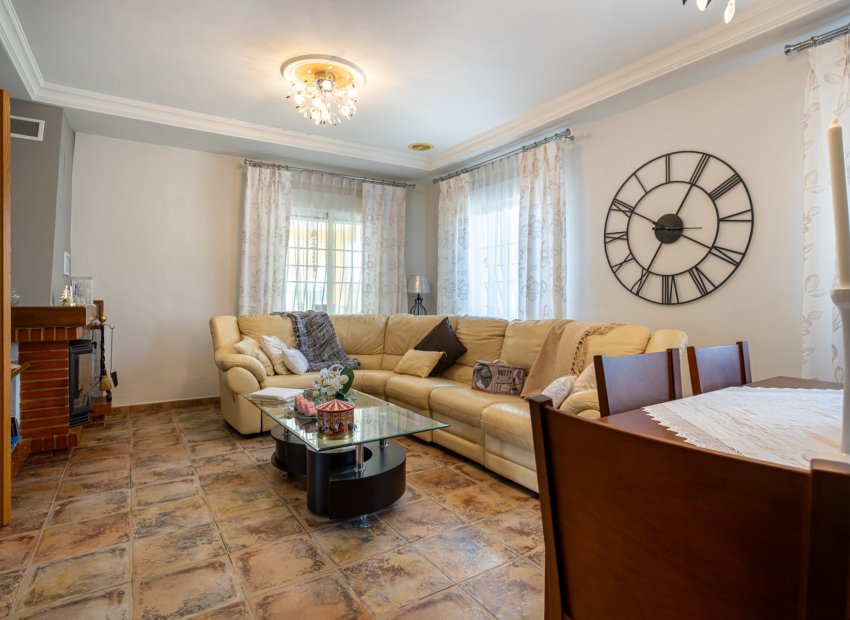 Resale - Villa - Elche - La Hoya