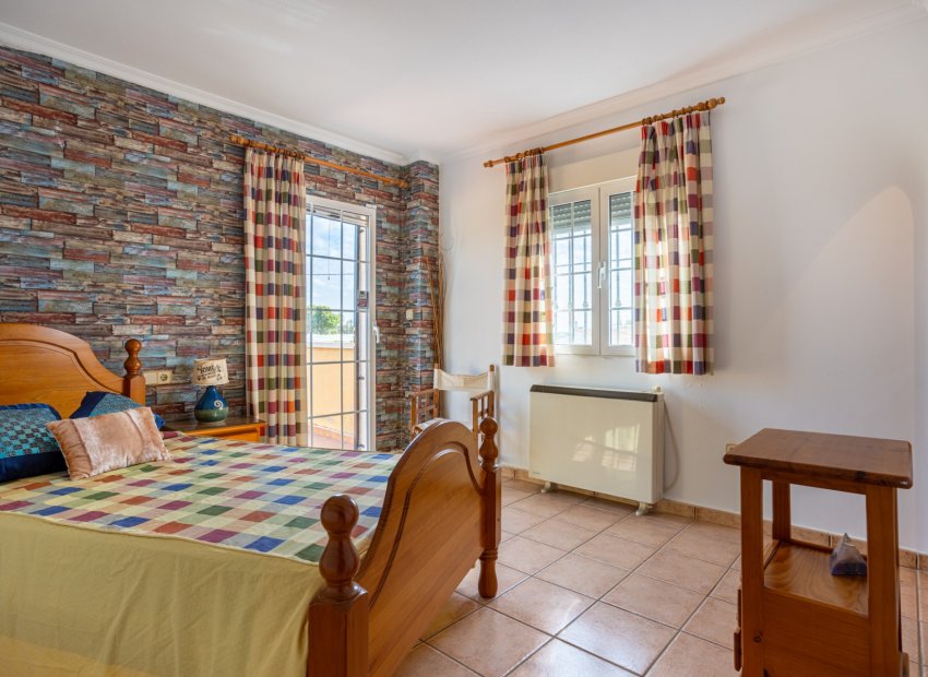 Resale - Villa - Elche - La Hoya