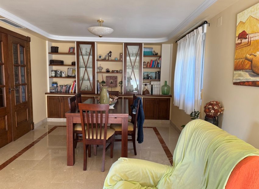Resale - Villa - Elche - La Marina