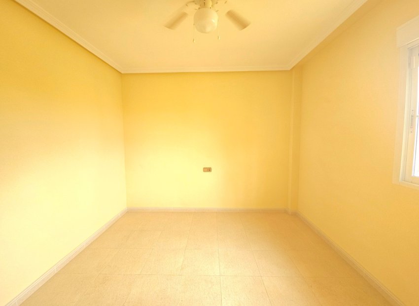 Resale - Villa - Elche - La Marina