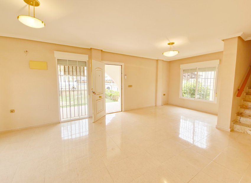 Resale - Villa - Elche - La Marina