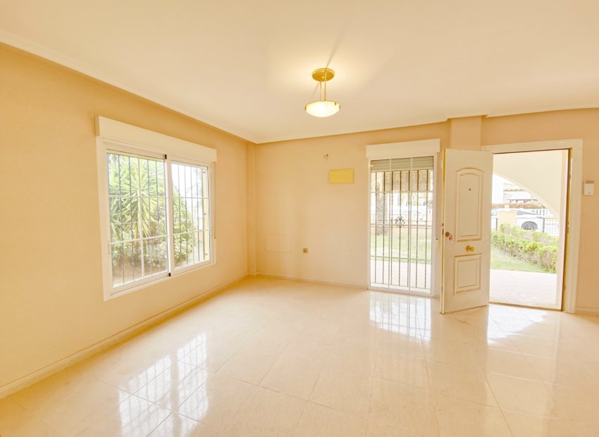 Resale - Villa - Elche - La Marina