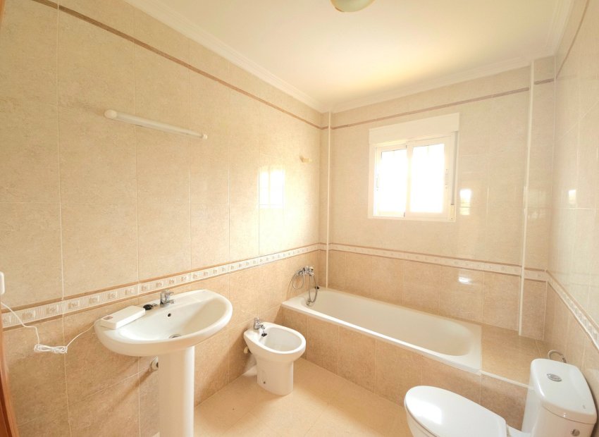 Resale - Villa - Elche - La Marina