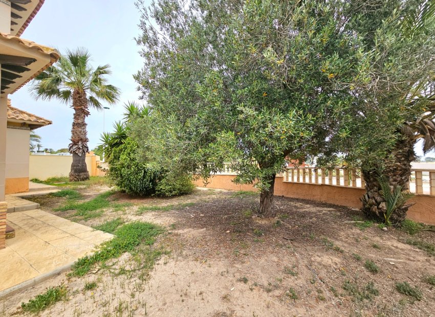 Resale - Villa - Elche - La Marina