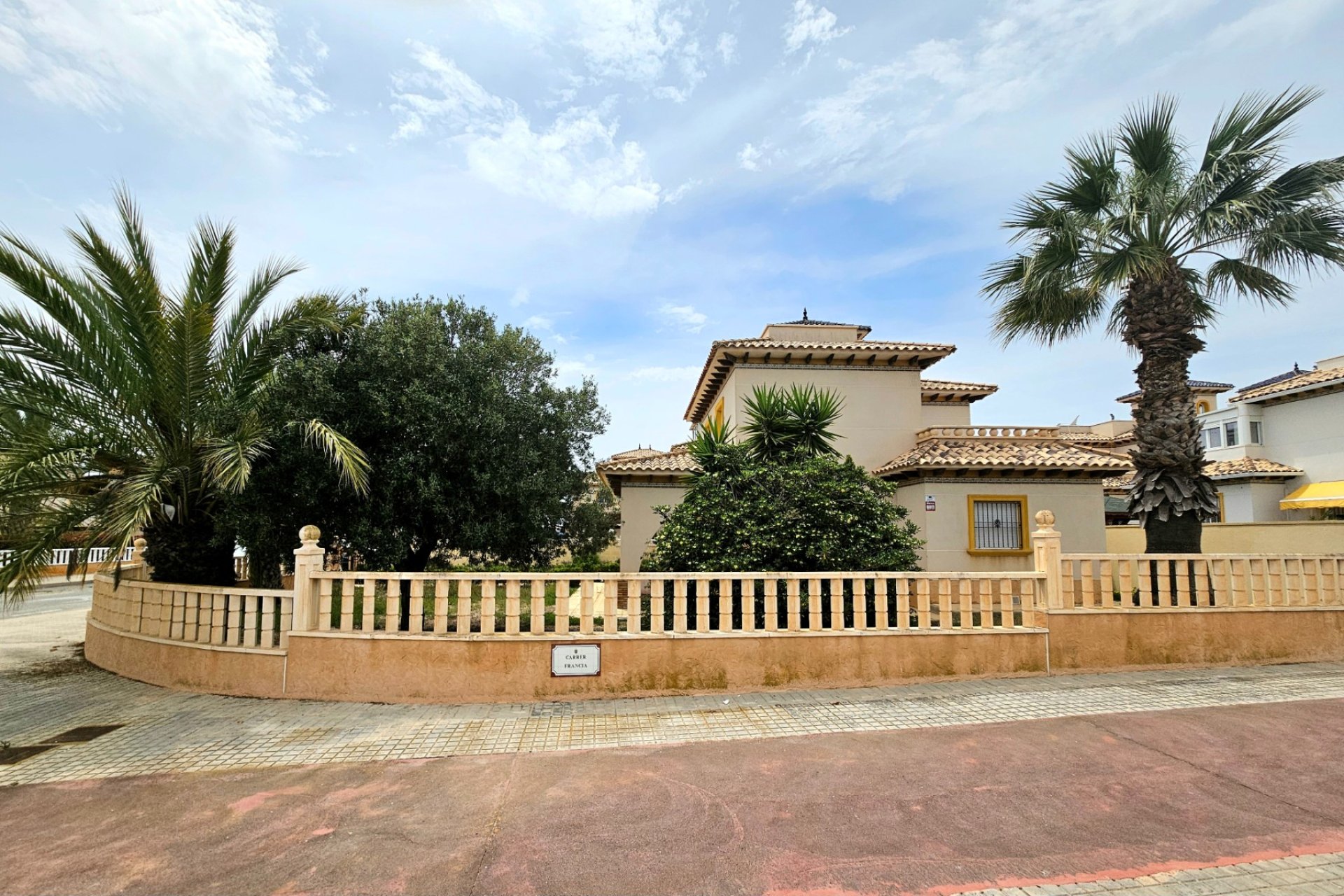Resale - Villa - Elche - La Marina