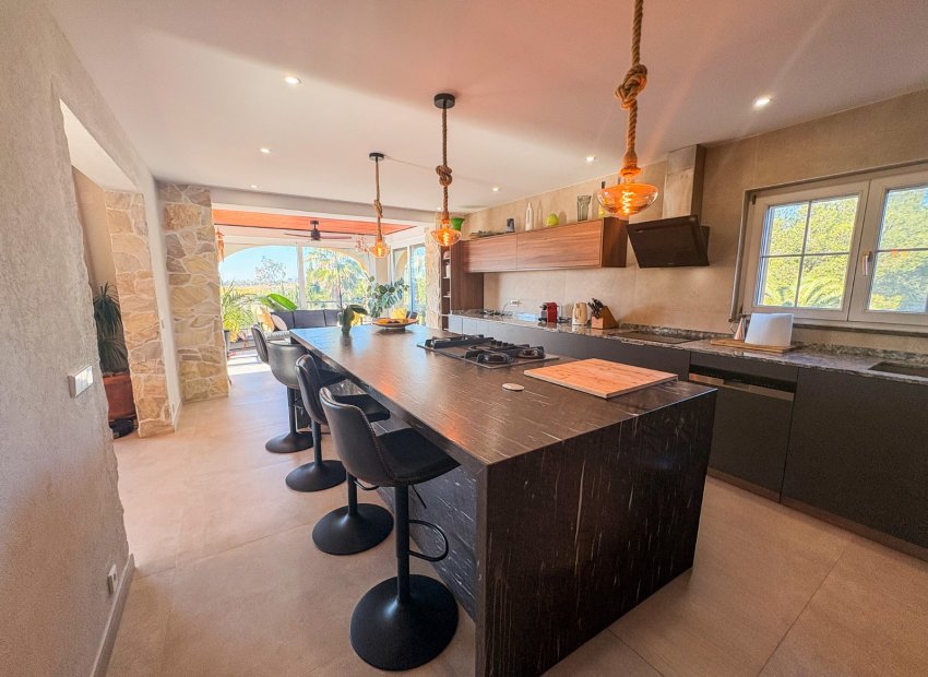 Resale - Villa - Elche - Las Bayas