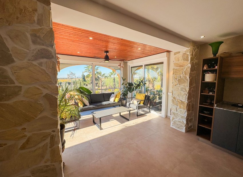 Resale - Villa - Elche - Las Bayas