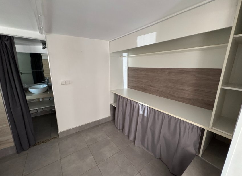 Resale - Villa - Elche - Valverde