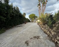 Resale - Villa - Elda