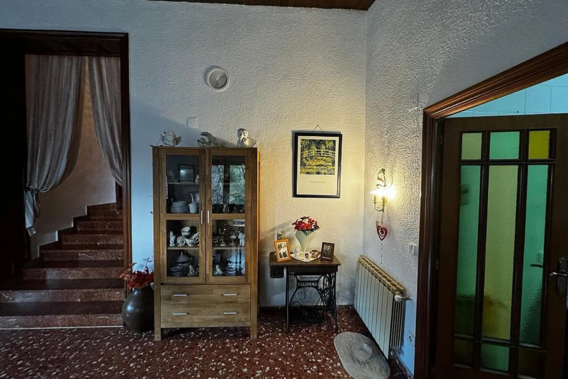 Resale - Villa - Elda