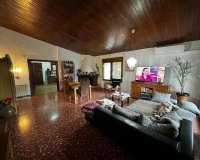 Resale - Villa - Elda