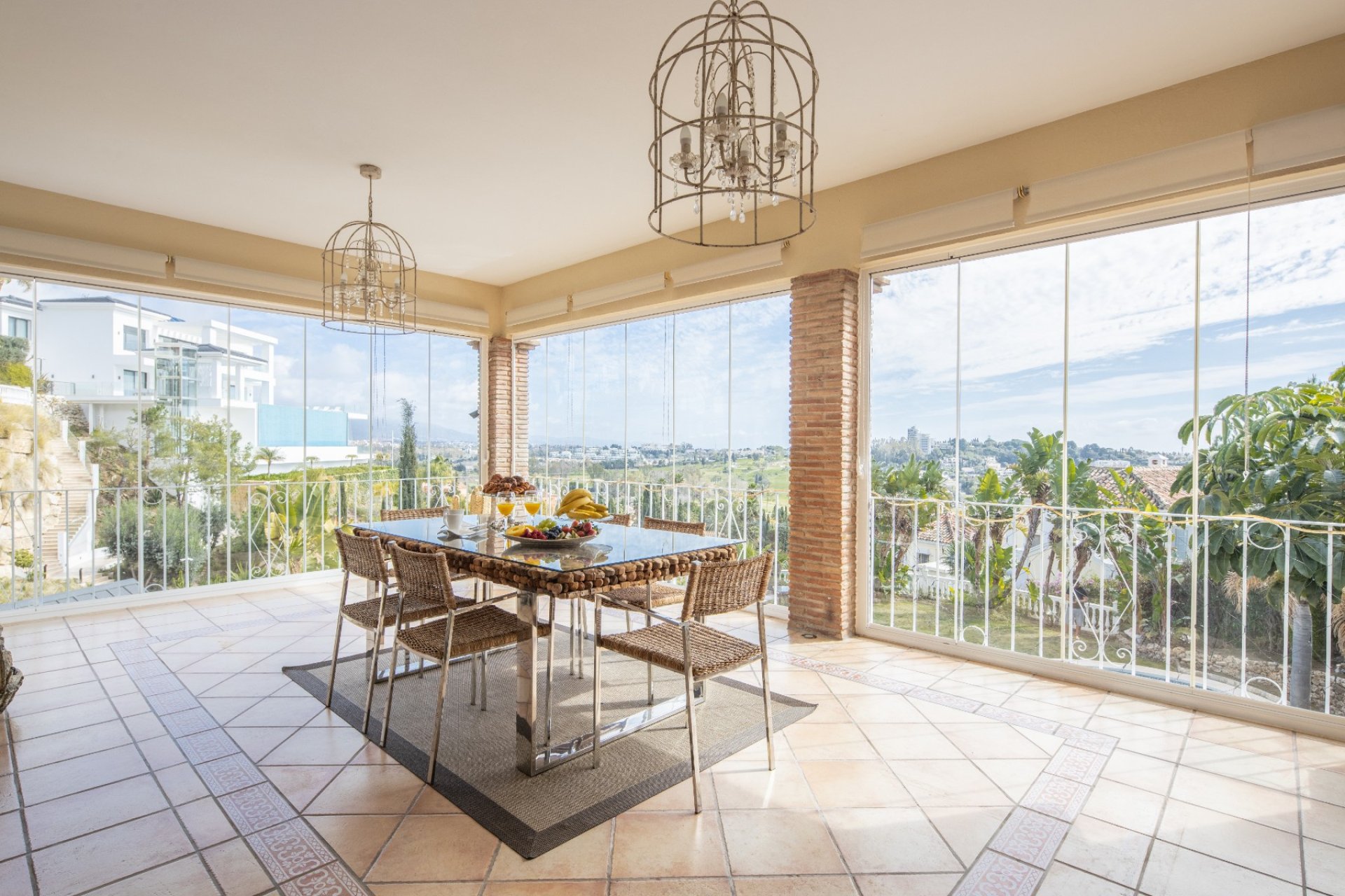 Resale - Villa - Estepoa - El Paraíso