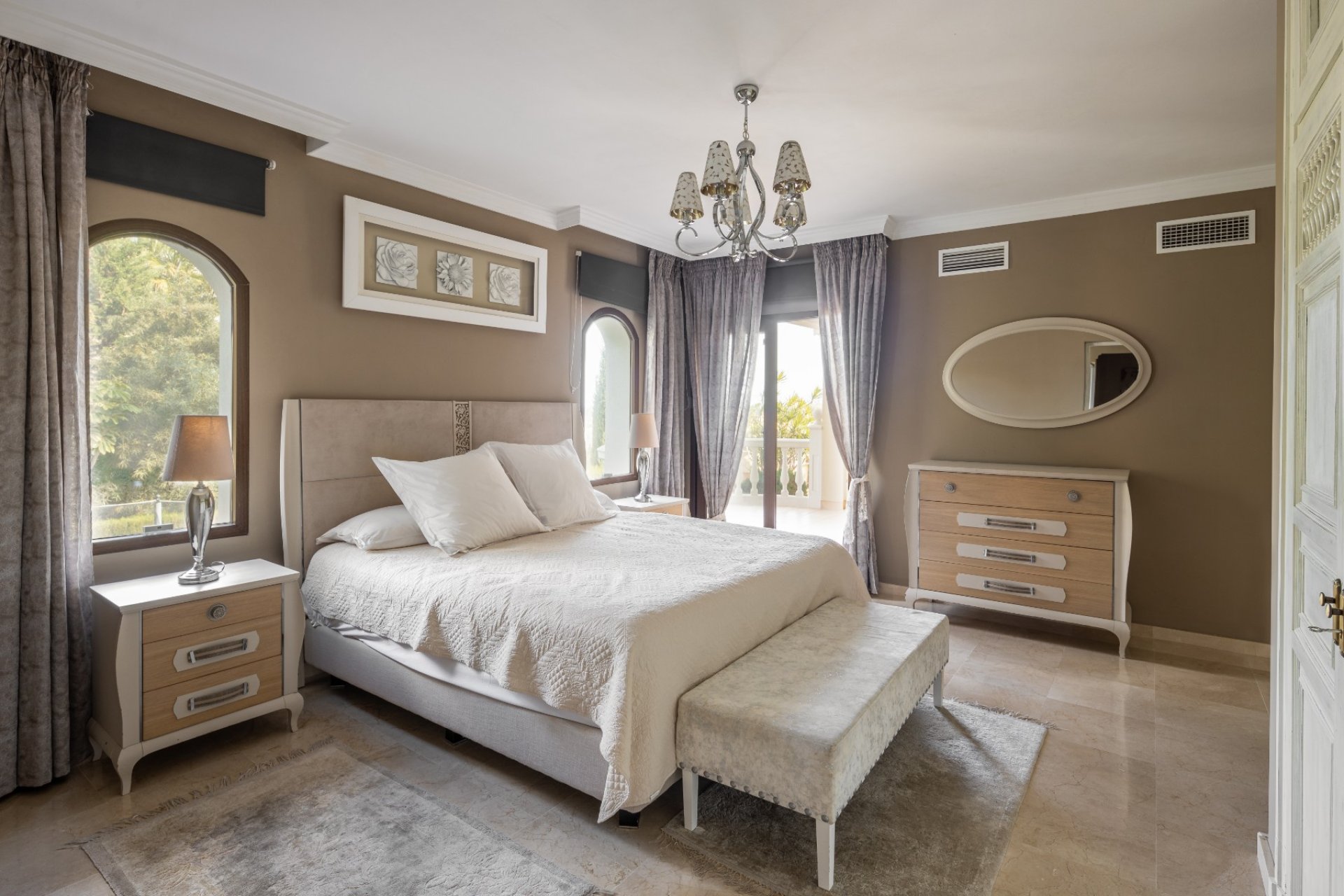 Resale - Villa - Estepoa - El Paraíso