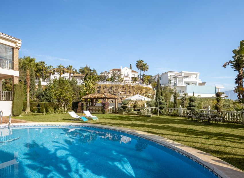 Resale - Villa - Estepoa - El Paraíso